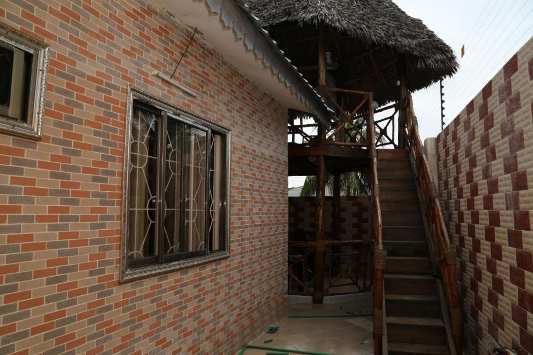 Bububu Dalma Lodge מראה חיצוני תמונה
